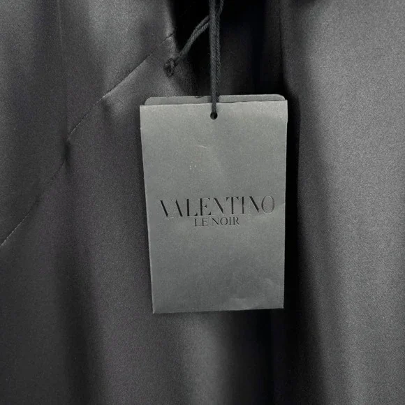 NWT Valentino Garavani Black Silk Satin Gown Le Noir Fall 24 $11,500 - Size US 8 - Picture 8 of 16